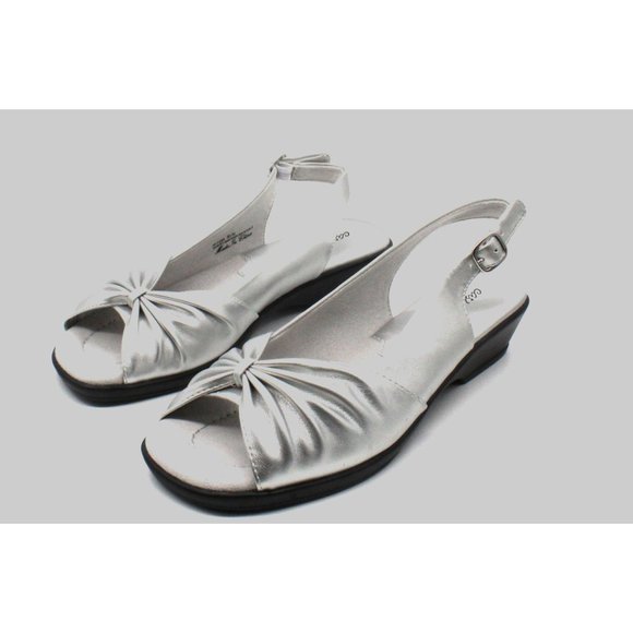 Easy Street Fantasia Sandals Women's Shoes - Picture 2 of 8